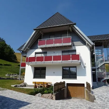 Appartement Amazing In *